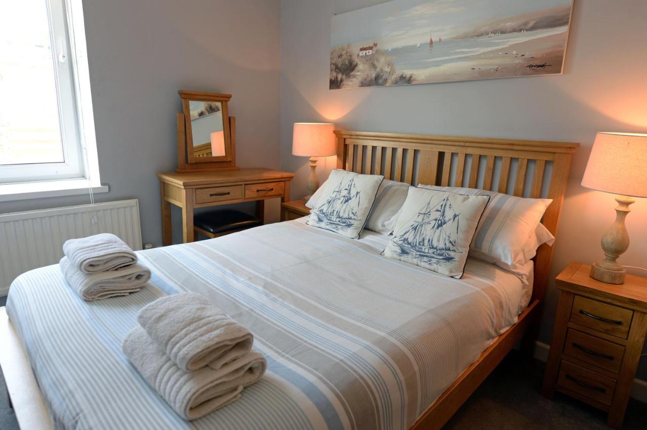 Mermaid Apartment - Sea Front Apartment With Views ซอนเดอร์สฟุต ภายนอก รูปภาพ